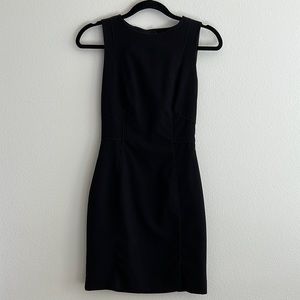 Black sleeveless dress